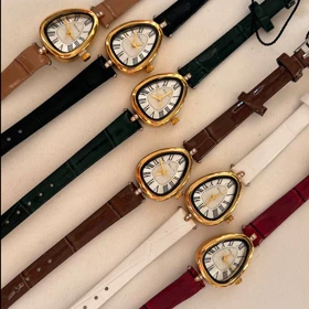 ساعت مچی زنانه برند بولون طرح اشک بند چرمی نسکافه ای عدد رومی