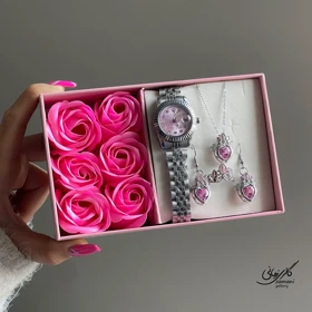 ساعت بنداستیل