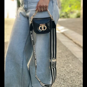 کیف زنانه مینی بگ ورنی وارداتی Dior کد 1055