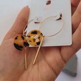 گوشواره حلقه‌ای بزرگ آویز دار