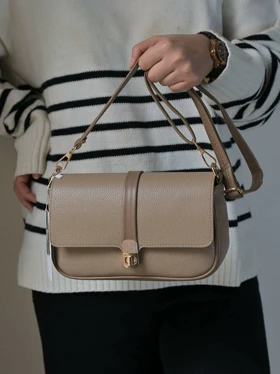 کیف دوشی زنانه بنو مدل مهتا کد BENO 4975 (نسکافه ای تیره)