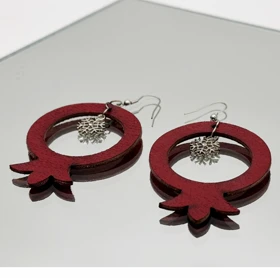 گوشواره چرم طرح انار