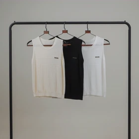 تاپ یقه کش میو میو