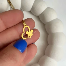 گردنبند مینیمال طلایی پروانه و قلب