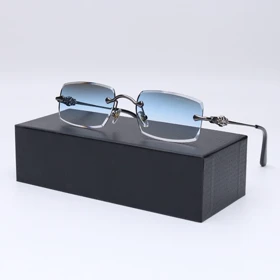 عینک از برند CHROME HEARTS کد 181426