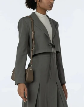 کراپ جلو بند دار