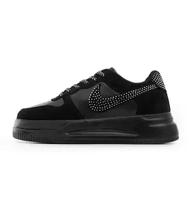 کفش ورزشی زنانه Nike