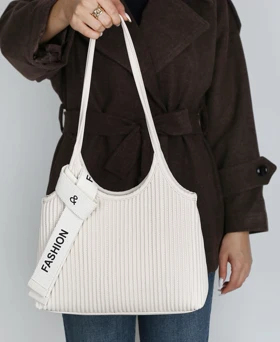 کیف زنانه دوشی دستی فانتزی 182 AM (شیری)