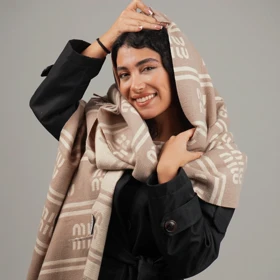 شال میو میو