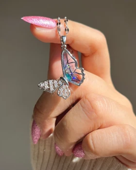 گردنبند پروانه