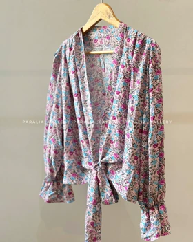 شومیز گل‌دار گره‌ای