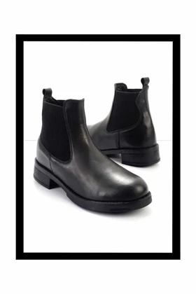 بوت و نیم بوت زنانه بامبی bambi