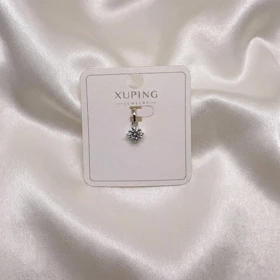 پلاک ژوپینگ طرح «سولیتر» (تک نگین) | درخشش الماس در قابی نقره‌ای