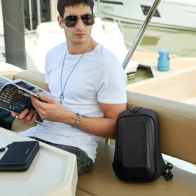 کیف کراس بادی Arctic Hunter مدل XB00126