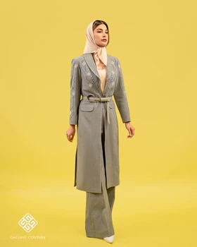 کت و دامن گلدوزی