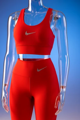 ست ورزشی زنانه لگ و نیم‌تنه نایک قرمز