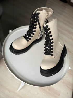 نیم بوت زنانه استرادیواریوس مدل00002-Stradivarius-Flat-Ankle-Boots