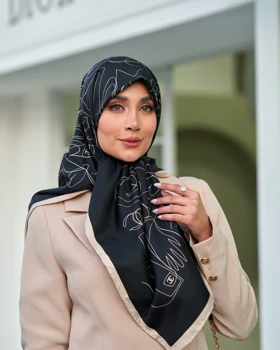 روسری Chanel ابریشم دور دست دوز (قواره 120) 30142