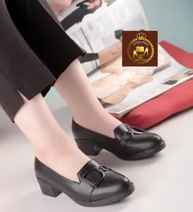 کفش اداری مجلسی زنانه پاشنه‌دار