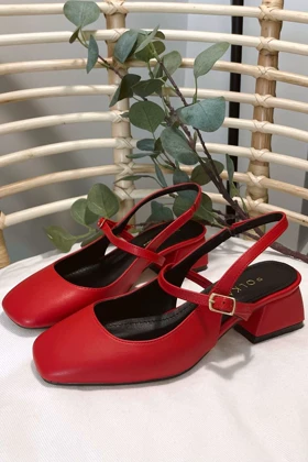 کفش پاشنه‌بلند کلاسیک زنانه polka-store polka-store