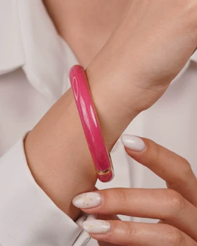 دستبند النگویی میناکاری رنگ صورتی پر رنگ مناسب برای سایز 2