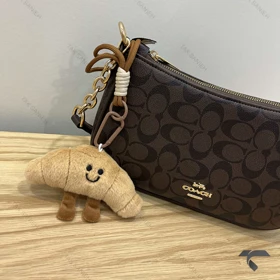 چارم بگ کروسان طرح جلی کت Charm bag-9935-L