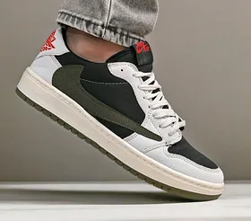 نایک ایر جردن 1 بدون ساق تراویس اسکات اولیو (Nike Air Jordan 1 Low Travis Scott Olive)