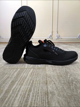 کتانی بروکس hyperion max