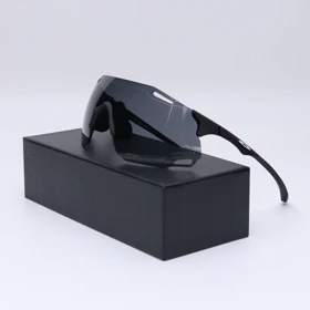 عینک از برند OAKLEY کد 181439