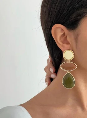 گوشواره رزینی سه تیکه