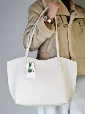 کیف دوشی زنانه بنو مدل دلژین کد BENO 4886