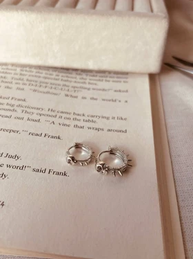 پیرسینگ گوش مار خاردار