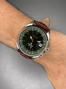 ساعت مچی سیکو کلاسیک بند چرمی قهوه ای صفحه سبز Seiko