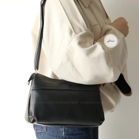 کیف زنانه دوشی مدل چیلکو