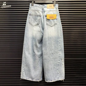 شلوار جین زنانه شافل زاپ‌دار آبی روشن کد 16