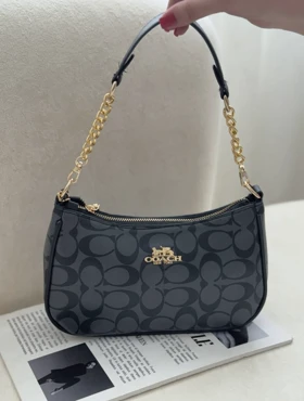 کیف اسپرت مدل کوچ کد 3840 (مشکی)