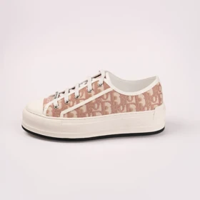 کفش دیور زنانه\Walk n Dior Nude Sneaker