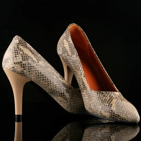 کفش پاشنه‌دار زنانه چرم یلسان مدل کاترین کد 617-RTL