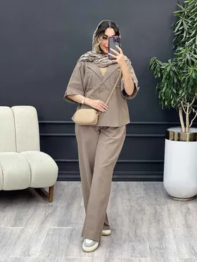 ست مانتو وشلوار جلو بسته دلوان