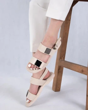 صندل زنونه چسبی سگک مربع ZARA