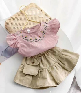 ست شومیز گل‌دار و شلوارک