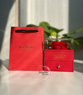 باکس گل رز جاودان