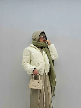 کاپشن پایین گت