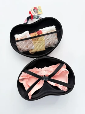 کیف لباس زیر قلبی صورتی طرح قلب