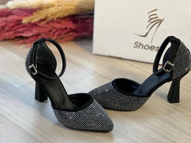 کفش پاشنه‌دار مجلسی نگینی