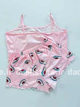 ست لباس خواب تاپ و شورتک طرح آووکادو