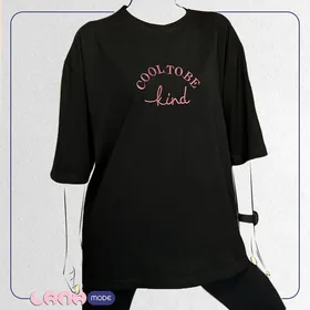 تیشرت باکسی مشکی پنبه سوپر گلدوزی با طرح Cool to be kind