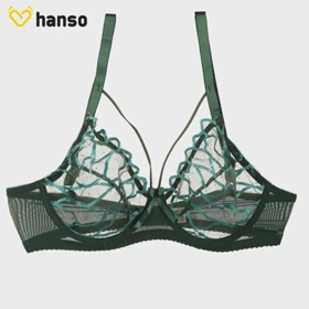 ست شورت و سوتین سبز توری فنردار ژینا طرح A