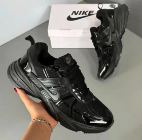 کتانی مردانه V2K مشکی براق