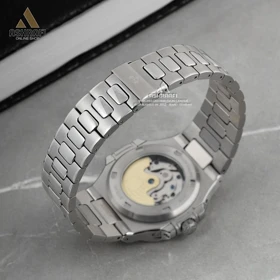 پتک فیلیپ ناتیلوس Patek Philippe Nautilus SB